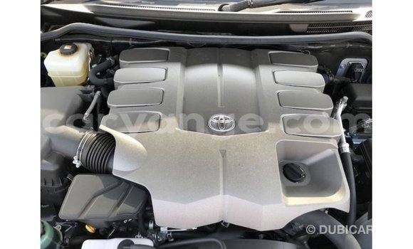 Acheter Import Voiture Toyota Land Cruiser Noir à Import - Dubai, Namibie Acheter Import Voiture Toyota Land Cruiser Noir à Import - Dubai, Namibie