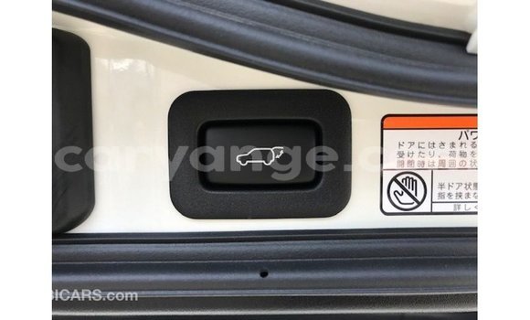 Acheter Import Voiture Toyota Land Cruiser Blanc à Import - Dubai, Namibie Acheter Import Voiture Toyota Land Cruiser Blanc à Import - Dubai, Namibie