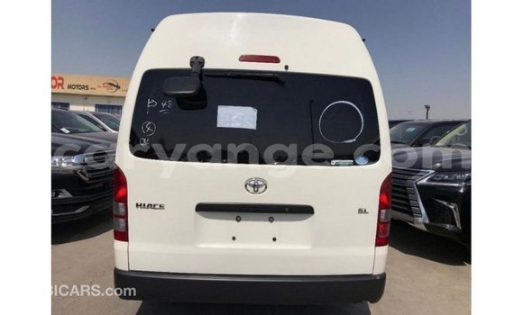 Buy Import Toyota 4Runner White Car in Import - Dubai in Namibia Buy Import Toyota 4Runner White Car in Import - Dubai in Namibia