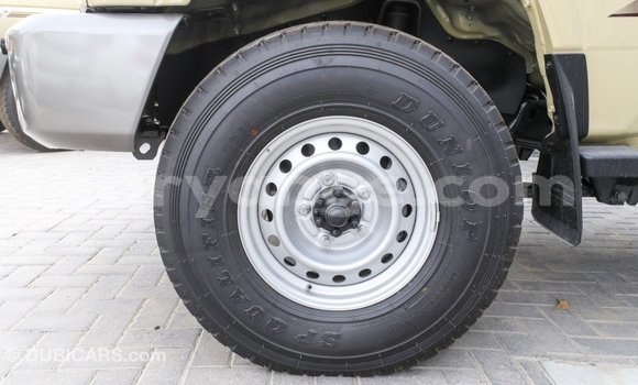 Buy Import Toyota Land Cruiser Beige Car in Import - Dubai in Namibia Buy Import Toyota Land Cruiser Beige Car in Import - Dubai in Namibia