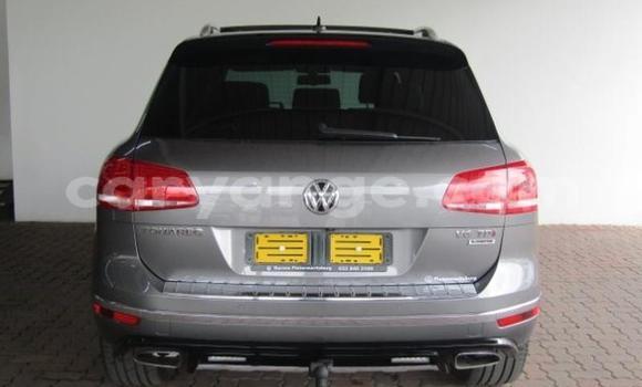 Acheter Occasion Voiture Volkswagen Touareg Blanc à Windhoek, Namibie Acheter Occasion Voiture Volkswagen Touareg Blanc à Windhoek, Namibie