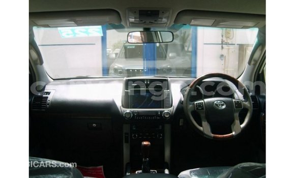 Acheter Import Voiture Toyota Prado Autre à Import - Dubai, Namibie Acheter Import Voiture Toyota Prado Autre à Import - Dubai, Namibie
