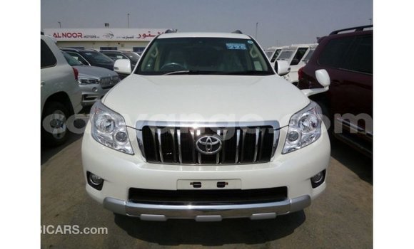 Acheter Import Voiture Toyota Prado Blanc à Import - Dubai, Namibie Acheter Import Voiture Toyota Prado Blanc à Import - Dubai, Namibie