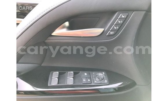 Acheter Import Voiture Lexus LX Noir à Import - Dubai, Namibie Acheter Import Voiture Lexus LX Noir à Import - Dubai, Namibie