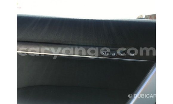 Acheter Import Voiture Toyota Land Cruiser Blanc à Import - Dubai, Namibie Acheter Import Voiture Toyota Land Cruiser Blanc à Import - Dubai, Namibie