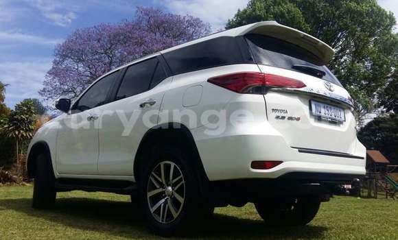 Buy Used Toyota Fortuner White Car in Windhoek in Namibia Buy Used Toyota Fortuner White Car in Windhoek in Namibia