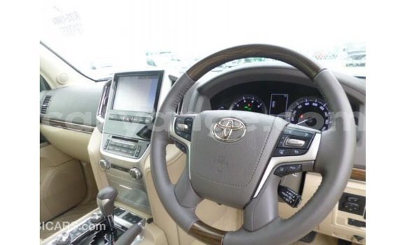 Buy Import Toyota Land Cruiser White Car in Import - Dubai in Namibia Buy Import Toyota Land Cruiser White Car in Import - Dubai in Namibia