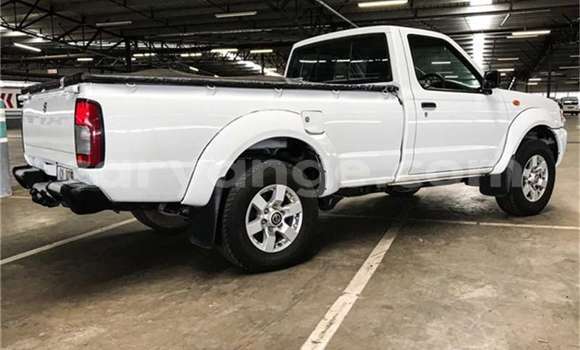 Buy Used Nissan NP 300 White Car in Windhoek in Namibia Buy Used Nissan NP 300 White Car in Windhoek in Namibia