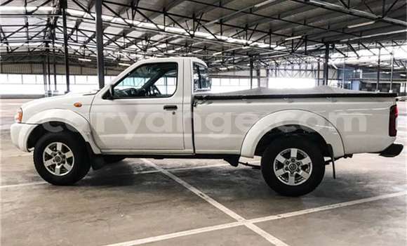 Buy Used Nissan NP 300 White Car in Windhoek in Namibia Buy Used Nissan NP 300 White Car in Windhoek in Namibia
