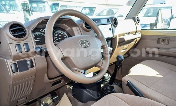 Buy Import Toyota Land Cruiser Beige Car in Import - Dubai in Namibia Buy Import Toyota Land Cruiser Beige Car in Import - Dubai in Namibia