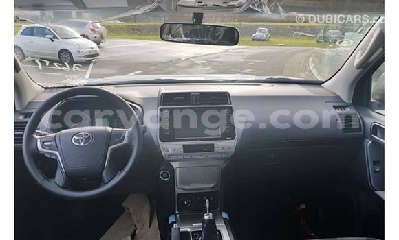 Acheter Import Voiture Toyota Prado Noir à Import - Dubai, Namibie Acheter Import Voiture Toyota Prado Noir à Import - Dubai, Namibie
