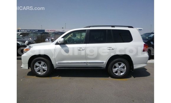 Buy Import Toyota Land Cruiser White Car in Import - Dubai in Namibia Buy Import Toyota Land Cruiser White Car in Import - Dubai in Namibia