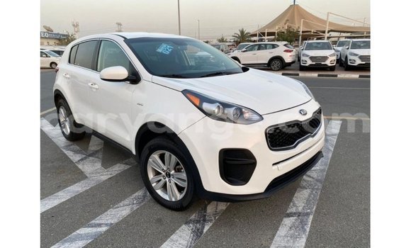 Acheter Import Voiture Kia Sportage Blanc à Import - Dubai, Namibie Acheter Import Voiture Kia Sportage Blanc à Import - Dubai, Namibie