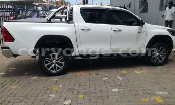 Buy Used Toyota Hilux White Car in Windhoek in Namibia Buy Used Toyota Hilux White Car in Windhoek in Namibia