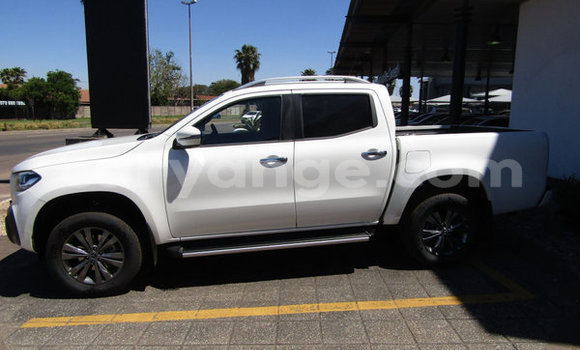 Buy Used Mercedes-Benz X-klasse Concept White Car in Karasburg in Karas Buy Used Mercedes-Benz X-klasse Concept White Car in Karasburg in Karas