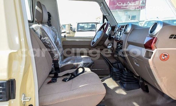 Buy Import Toyota Land Cruiser Beige Car in Import - Dubai in Namibia Buy Import Toyota Land Cruiser Beige Car in Import - Dubai in Namibia