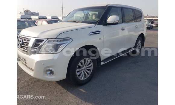 Acheter Import Voiture Nissan Patrol Blanc à Import - Dubai, Namibie Acheter Import Voiture Nissan Patrol Blanc à Import - Dubai, Namibie