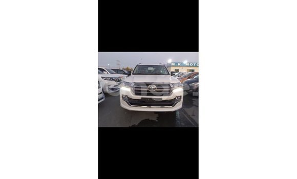 Buy Import Toyota Land Cruiser White Car in Import - Dubai in Namibia Buy Import Toyota Land Cruiser White Car in Import - Dubai in Namibia