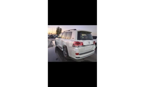 Buy Import Toyota Land Cruiser White Car in Import - Dubai in Namibia Buy Import Toyota Land Cruiser White Car in Import - Dubai in Namibia