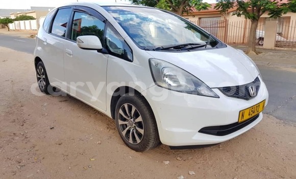 Buy Used Honda FIT White Car in Windhoek in Namibia Buy Used Honda FIT White Car in Windhoek in Namibia