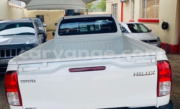 Buy Used Toyota Hilux White Car in Windhoek in Namibia Buy Used Toyota Hilux White Car in Windhoek in Namibia