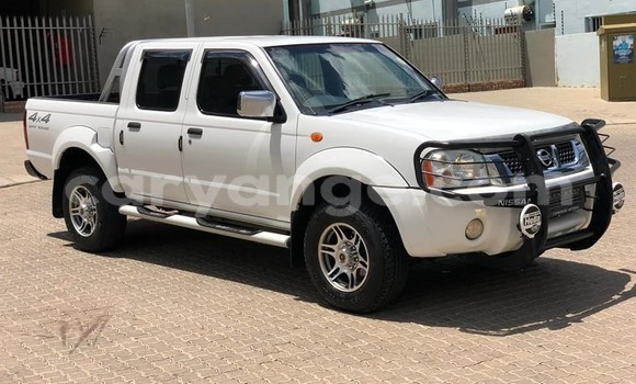 Buy Used Nissan Hardbody White Car in Windhoek in Namibia Buy Used Nissan Hardbody White Car in Windhoek in Namibia
