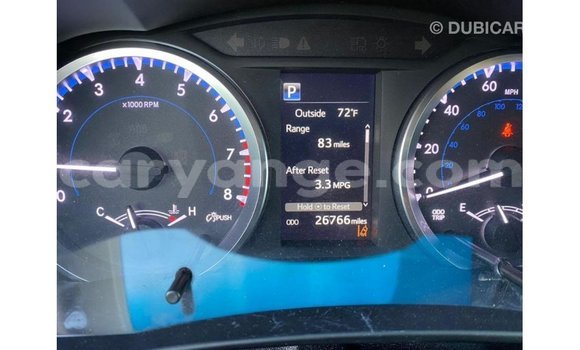 Acheter Import Voiture Toyota Highlander Blanc à Import - Dubai, Namibie Acheter Import Voiture Toyota Highlander Blanc à Import - Dubai, Namibie