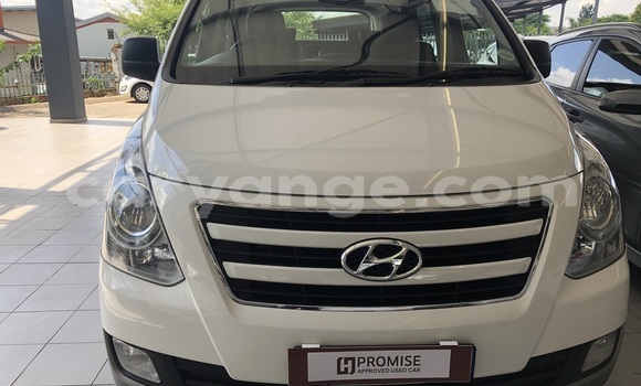 Buy Used Hyundai H1 White Car in Grootfontein in Namibia Buy Used Hyundai H1 White Car in Grootfontein in Namibia