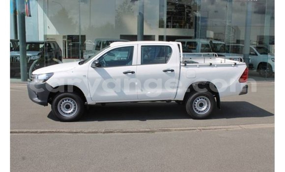 Acheter Import Voiture Toyota Hilux Blanc à Import - Dubai, Namibie Acheter Import Voiture Toyota Hilux Blanc à Import - Dubai, Namibie