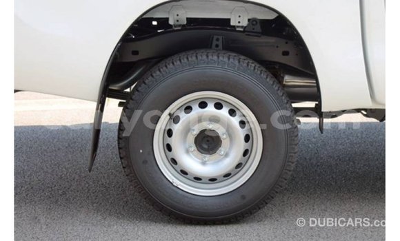 Acheter Import Voiture Toyota Hilux Blanc à Import - Dubai, Namibie Acheter Import Voiture Toyota Hilux Blanc à Import - Dubai, Namibie