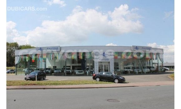 Acheter Import Voiture Toyota Hilux Blanc à Import - Dubai, Namibie Acheter Import Voiture Toyota Hilux Blanc à Import - Dubai, Namibie