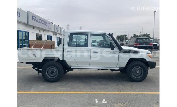 Buy Import Toyota Land Cruiser White Car in Import - Dubai in Namibia Buy Import Toyota Land Cruiser White Car in Import - Dubai in Namibia