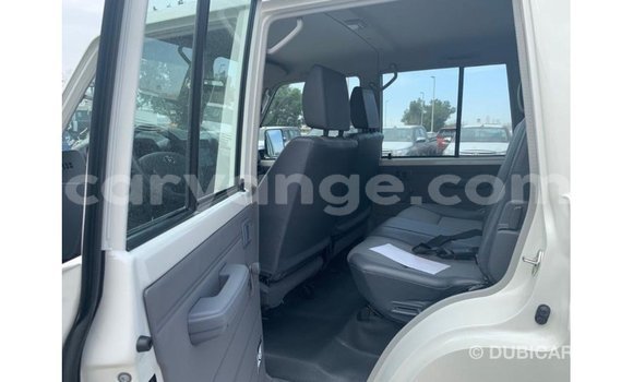 Buy Import Toyota Land Cruiser White Car in Import - Dubai in Namibia Buy Import Toyota Land Cruiser White Car in Import - Dubai in Namibia