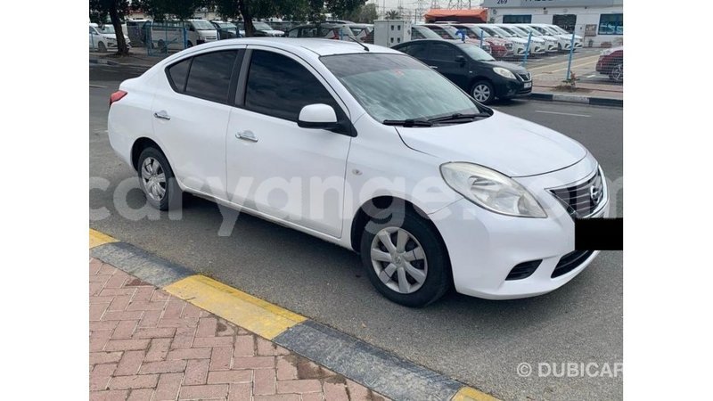 Big with watermark nissan sunny namibia import dubai 11888