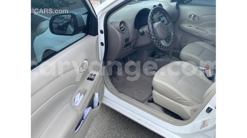 Big with watermark nissan sunny namibia import dubai 11888