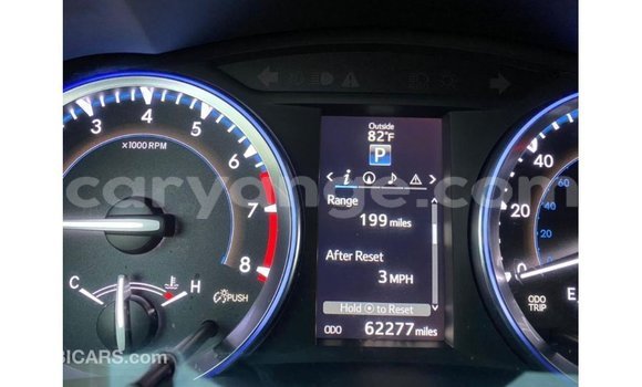 Acheter Import Voiture Toyota Highlander Noir à Import - Dubai, Namibie Acheter Import Voiture Toyota Highlander Noir à Import - Dubai, Namibie