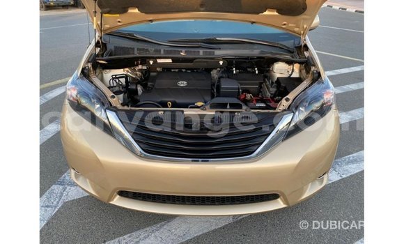 Acheter Import Voiture Toyota Sienna Autre à Import - Dubai, Namibie Acheter Import Voiture Toyota Sienna Autre à Import - Dubai, Namibie