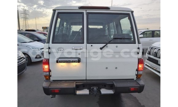 Buy Import Toyota Land Cruiser White Car in Import - Dubai in Namibia Buy Import Toyota Land Cruiser White Car in Import - Dubai in Namibia