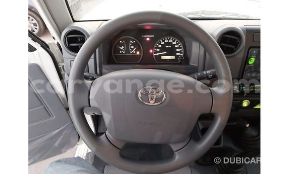 Buy Import Toyota Land Cruiser White Car in Import - Dubai in Namibia Buy Import Toyota Land Cruiser White Car in Import - Dubai in Namibia