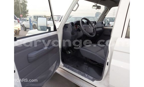 Buy Import Toyota Land Cruiser White Car in Import - Dubai in Namibia Buy Import Toyota Land Cruiser White Car in Import - Dubai in Namibia