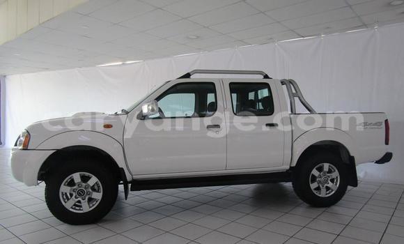 Buy Used Nissan NP 300 White Car in Windhoek in Namibia Buy Used Nissan NP 300 White Car in Windhoek in Namibia