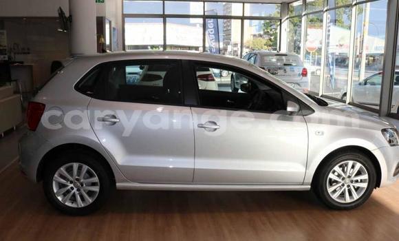 Acheter Occasion Voiture Volkswagen Polo Gris à Windhoek, Namibie Acheter Occasion Voiture Volkswagen Polo Gris à Windhoek, Namibie