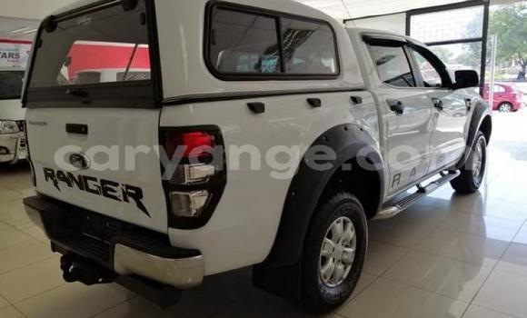 Acheter Occasion Voiture Ford Ranger Blanc à Windhoek, Namibie Acheter Occasion Voiture Ford Ranger Blanc à Windhoek, Namibie