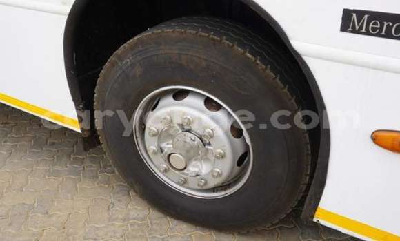 Acheter Occasion Voiture Mercedes-Benz 200 Blanc à Karasburg, Karas Acheter Occasion Voiture Mercedes-Benz 200 Blanc à Karasburg, Karas