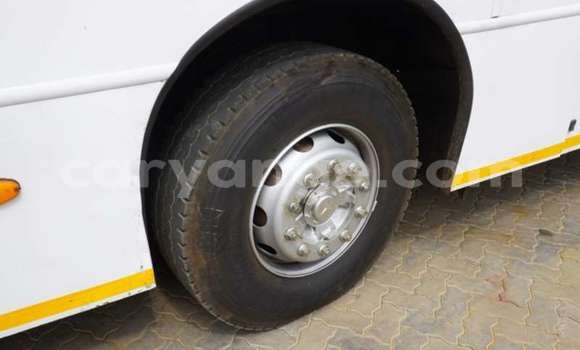 Acheter Occasion Voiture Mercedes-Benz 200 Blanc à Karasburg, Karas Acheter Occasion Voiture Mercedes-Benz 200 Blanc à Karasburg, Karas