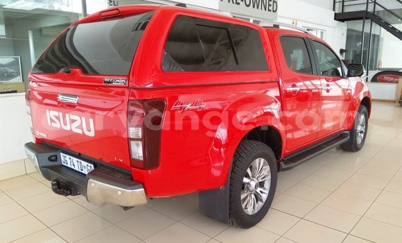 Acheter Occasion Voiture Isuzu D–MAX Rouge à Grootfontein, Namibie Acheter Occasion Voiture Isuzu D–MAX Rouge à Grootfontein, Namibie