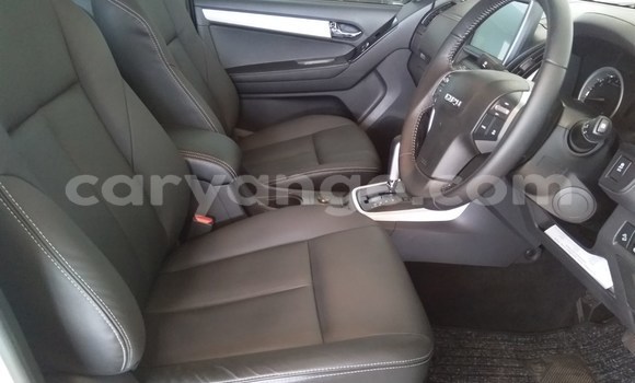 Buy Used Isuzu D–MAX White Car in Grootfontein in Namibia Buy Used Isuzu D–MAX White Car in Grootfontein in Namibia