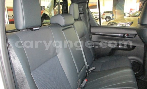 Acheter Occasion Voiture Toyota Hilux Blanc à Grootfontein, Namibie Acheter Occasion Voiture Toyota Hilux Blanc à Grootfontein, Namibie