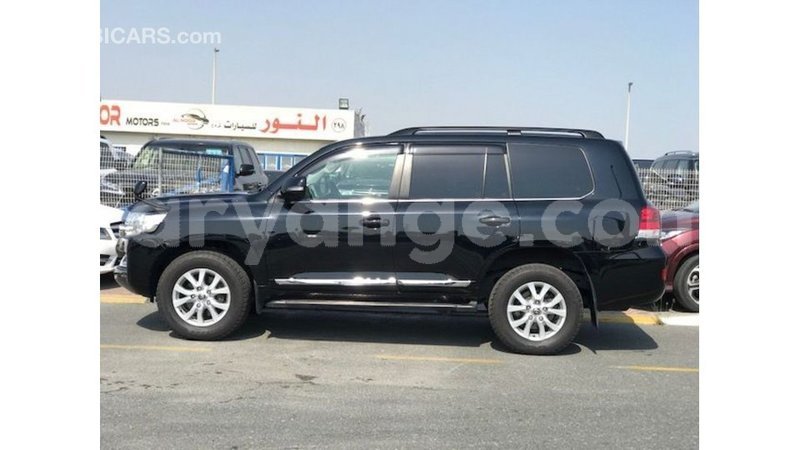 Big with watermark toyota land cruiser namibia import dubai 11955