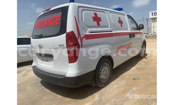 Buy Import Hyundai Accent White Car in Import - Dubai in Namibia Buy Import Hyundai Accent White Car in Import - Dubai in Namibia